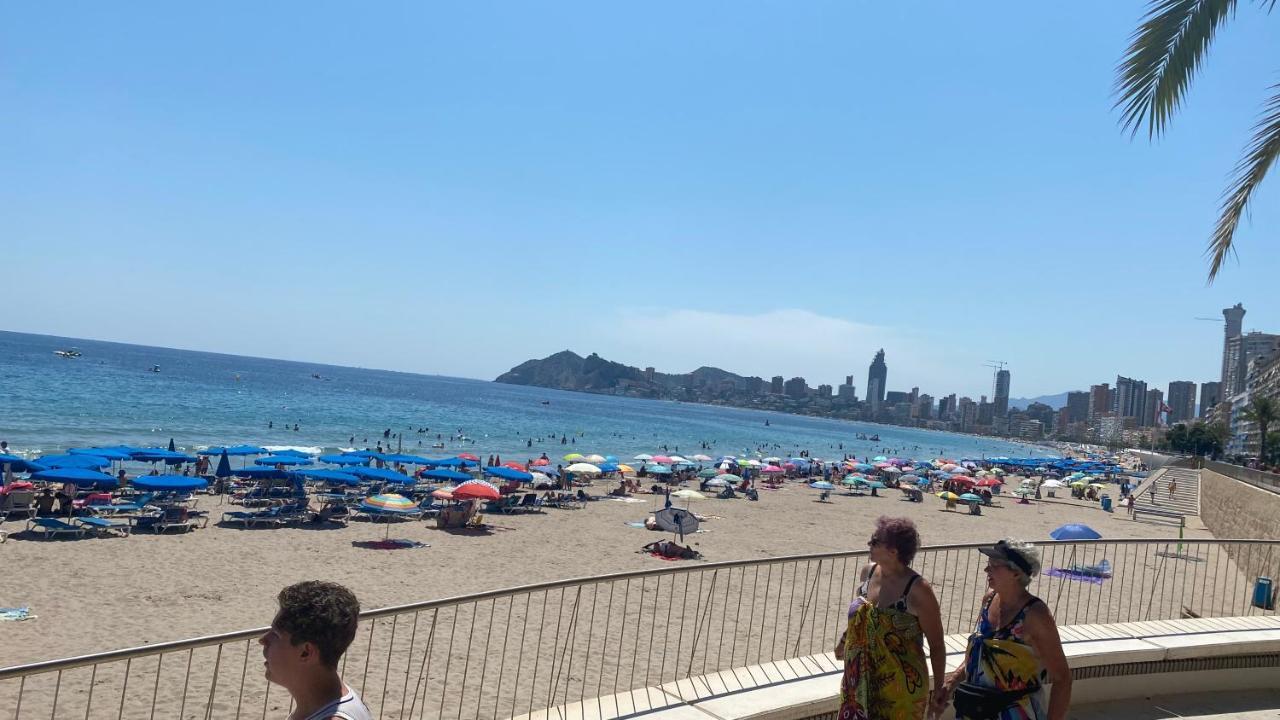 Solymar Poniente Apartamento Recien Reformado A 3 Min De Playa Poniente Y Del Centro Parking Opcional Benidorm Eksteriør bilde