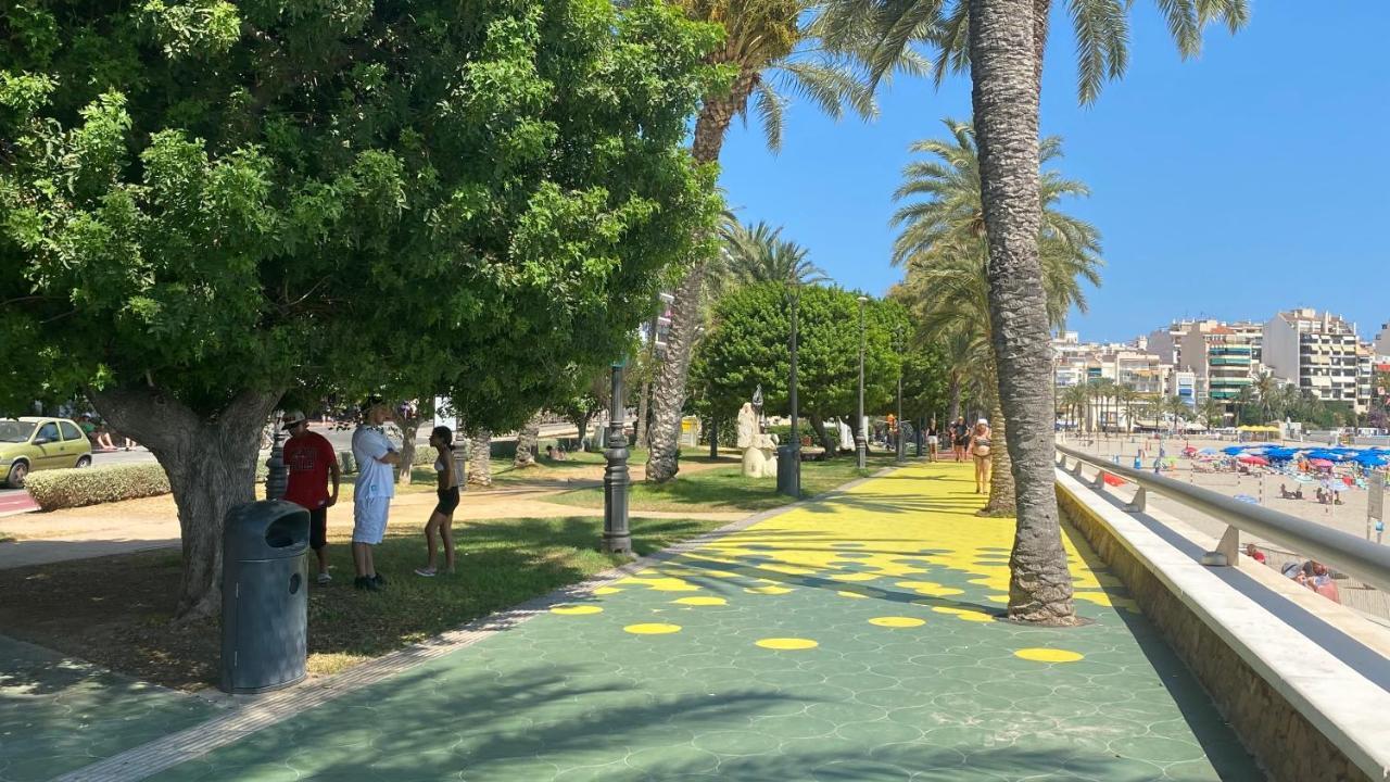 Solymar Poniente Apartamento Recien Reformado A 3 Min De Playa Poniente Y Del Centro Parking Opcional Benidorm Eksteriør bilde
