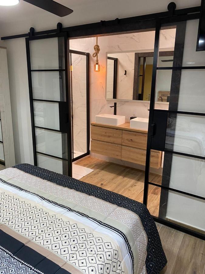 Solymar Poniente Apartamento Recien Reformado A 3 Min De Playa Poniente Y Del Centro Parking Opcional Benidorm Eksteriør bilde