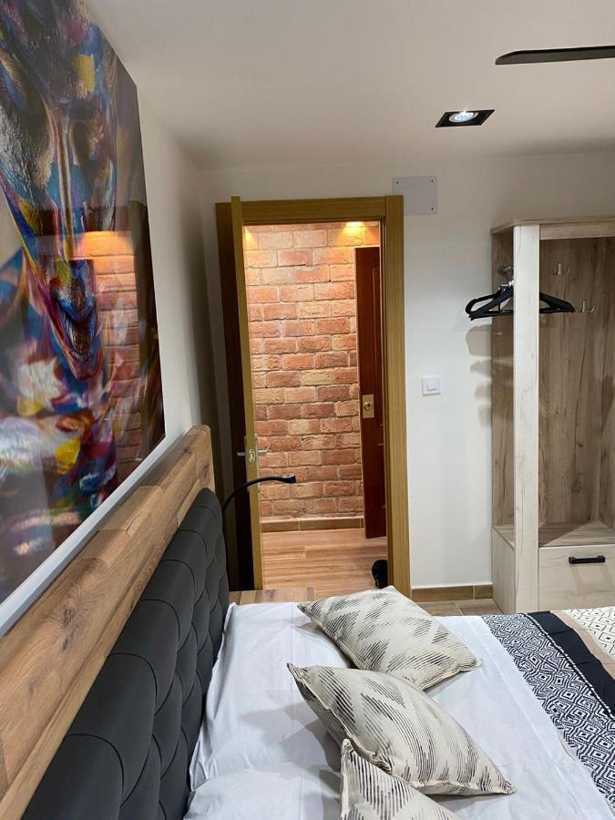 Solymar Poniente Apartamento Recien Reformado A 3 Min De Playa Poniente Y Del Centro Parking Opcional Benidorm Eksteriør bilde