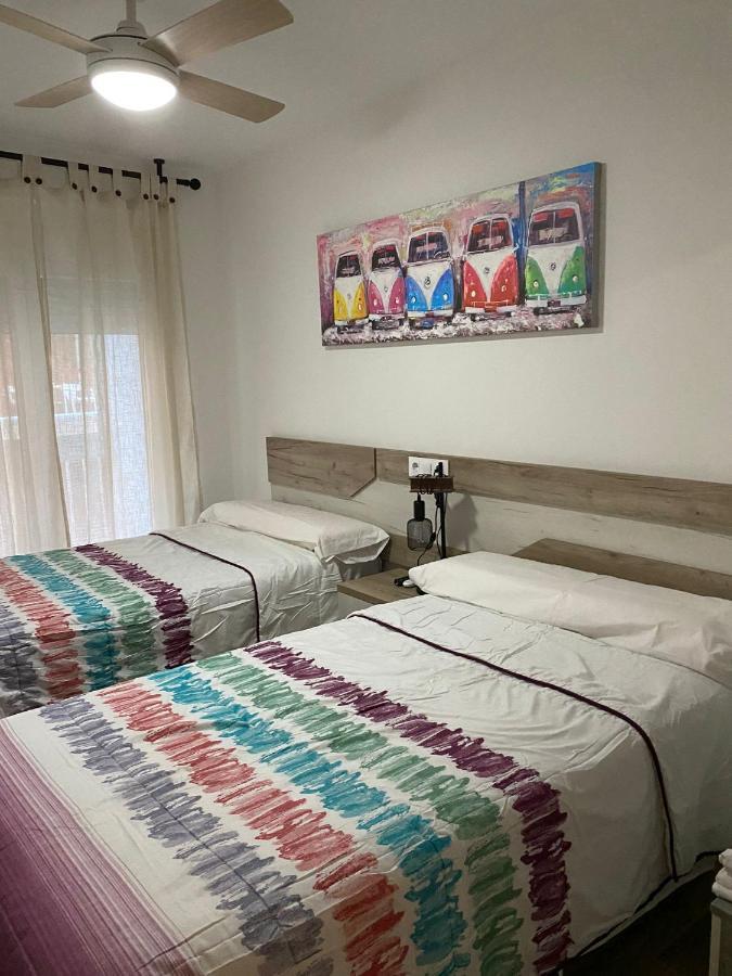 Solymar Poniente Apartamento Recien Reformado A 3 Min De Playa Poniente Y Del Centro Parking Opcional Benidorm Eksteriør bilde